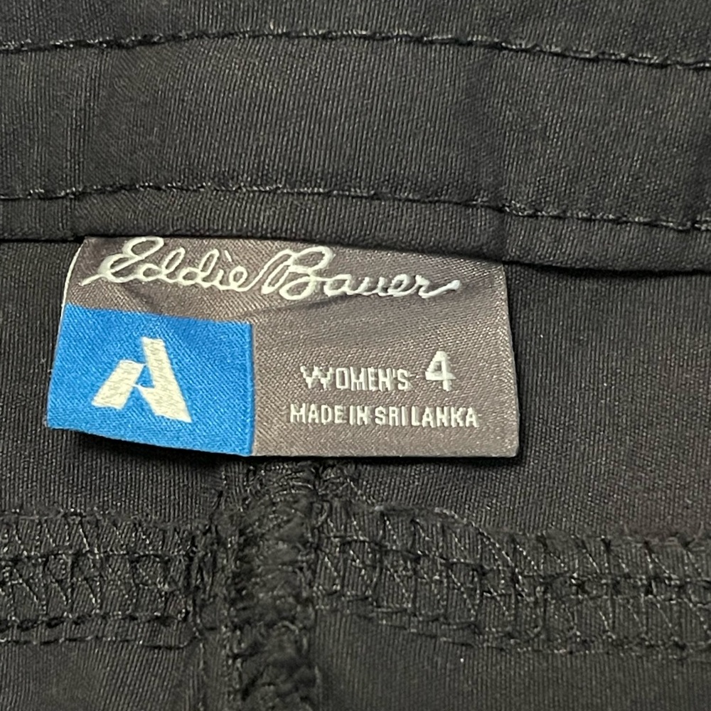 Eddie Bauer Capri Women's 4 Black Cropped Pants First Ascent Nylon Cargo Pocket - Picture 2 of 15